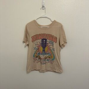 Nashville T-Shirt🌈🎸🌟